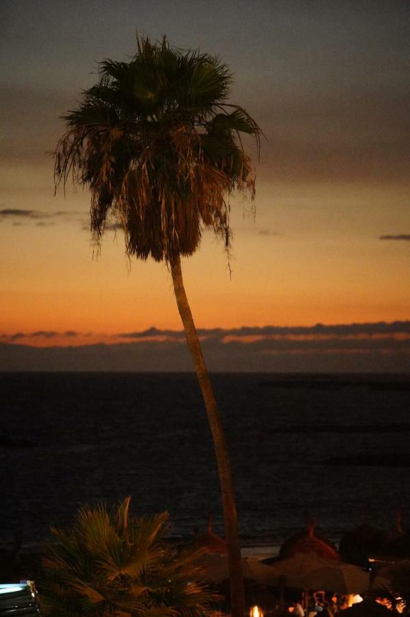 Comodoro Estudio Vista Mar Explotaciones Ravel Arona  Exteriér fotografie